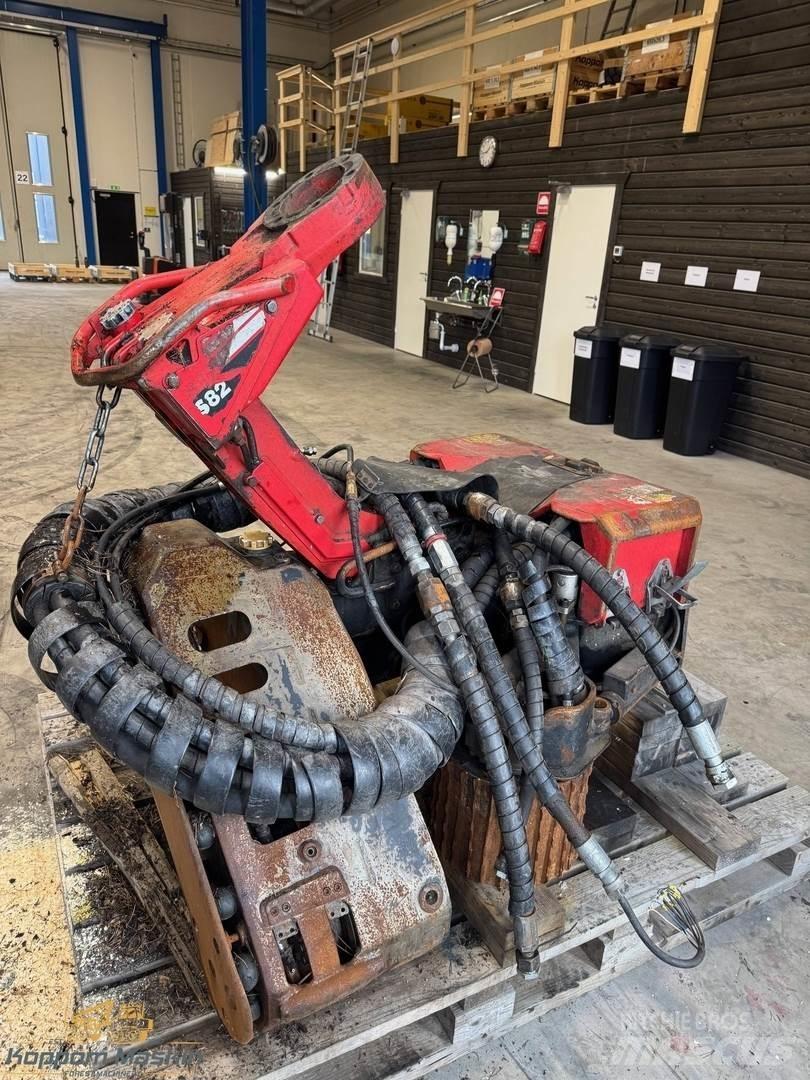 Komatsu S82 Capete pentru culegatoare