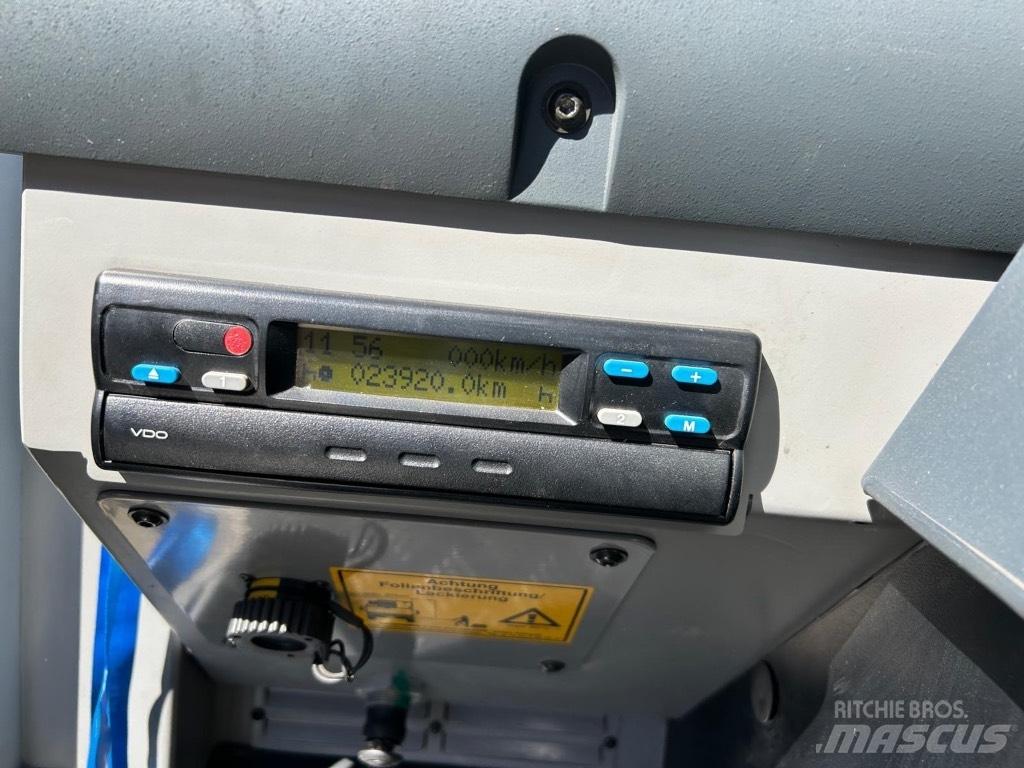 Liebherr MK 140 Plus Macara teren accidentat