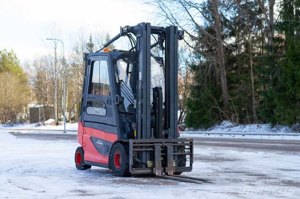 Linde E 25 Stivuitor electric