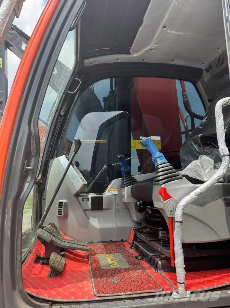Doosan DX300-9C Excavatoare pe șenile
