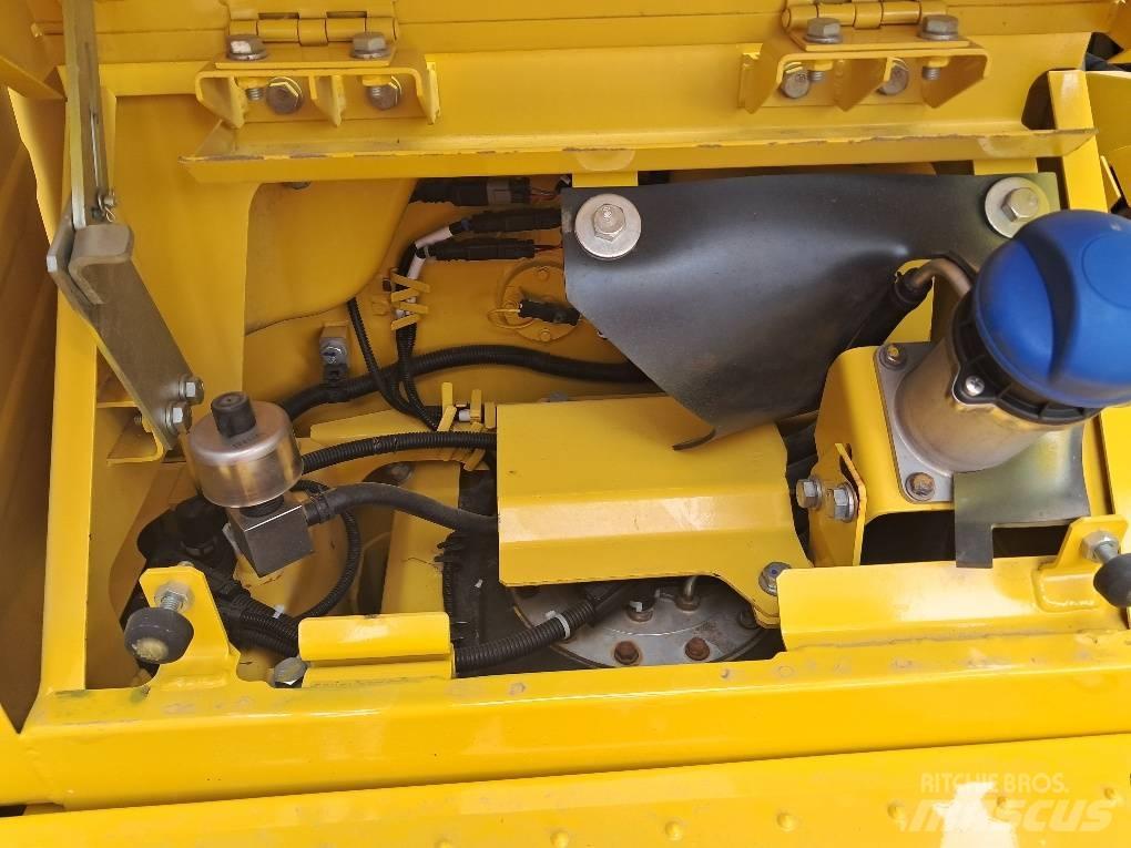 Komatsu PC210LCI-11 Excavatoare pe șenile
