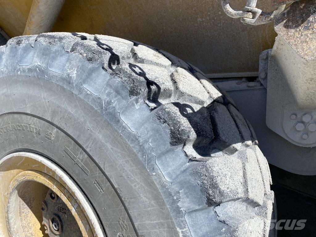 Komatsu HM 400 Transportoare articulate