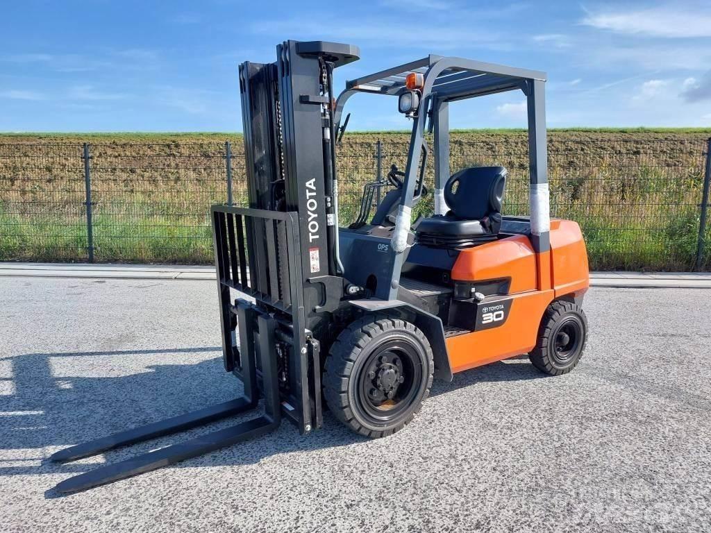 Toyota FDZN30 Strivuitoare-altele