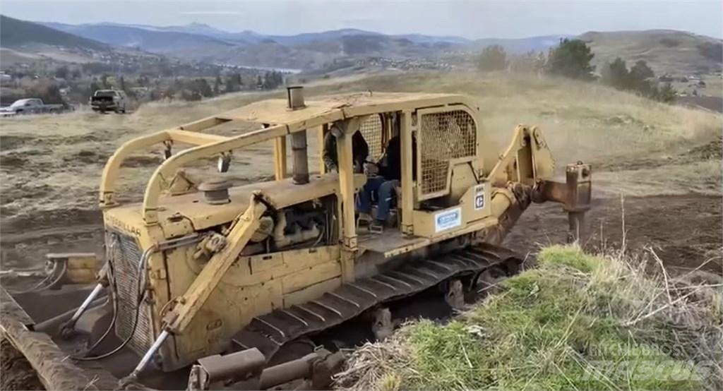 CAT D8H Buldozere pe senile