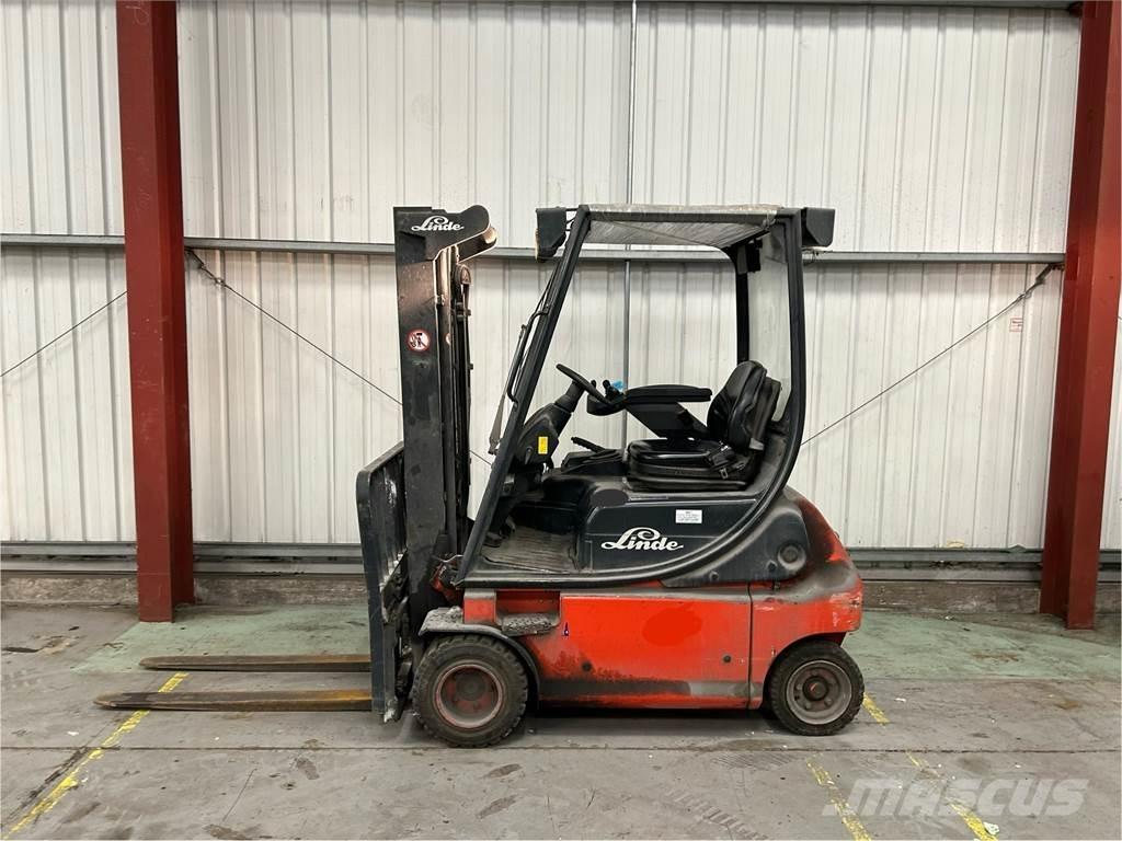 Linde E18P-02 Stivuitor electric