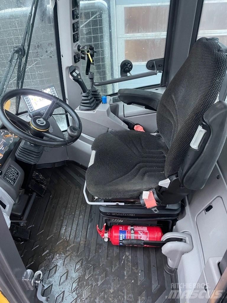 Volvo L45H Incarcator pe pneuri