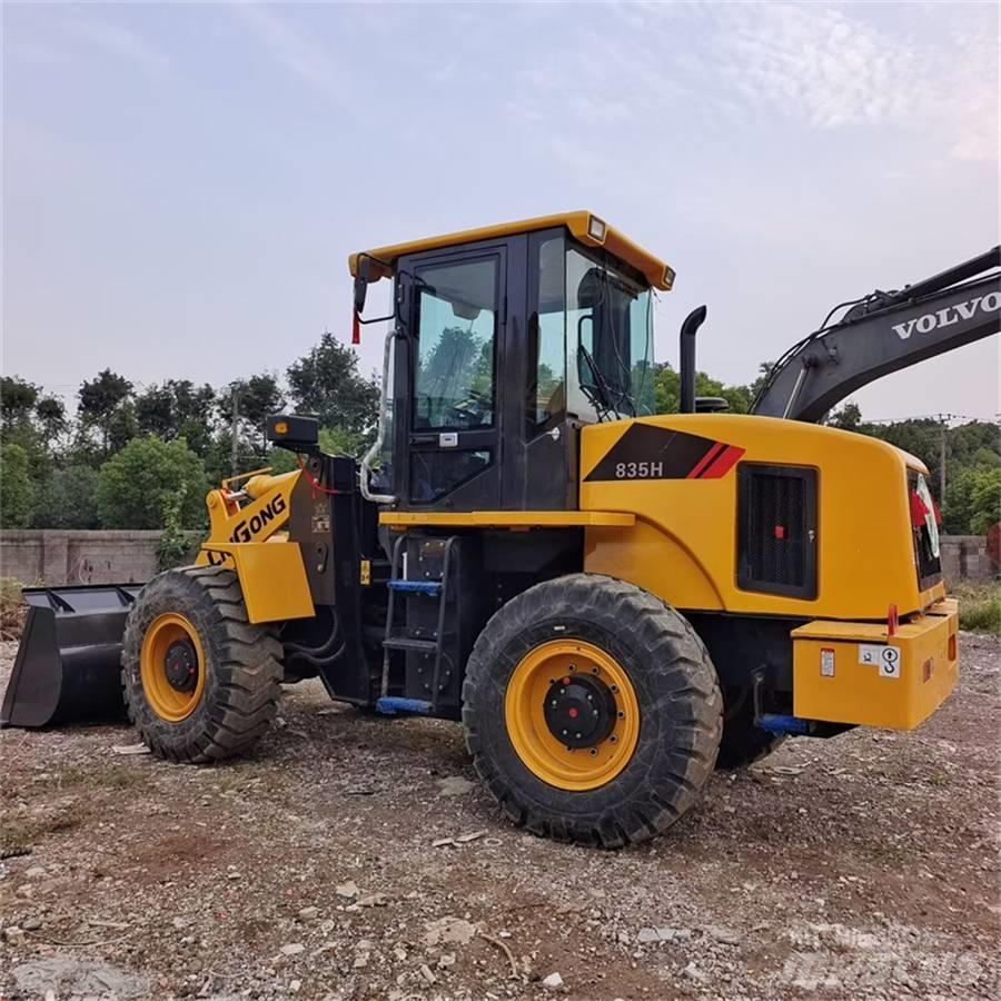 LiuGong 835 835 Incarcator pe pneuri