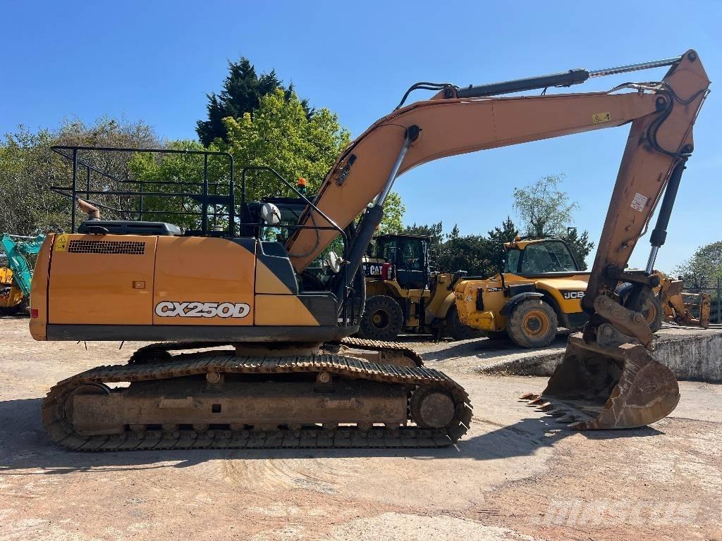 CASE CX 250 D Excavatoare pe șenile
