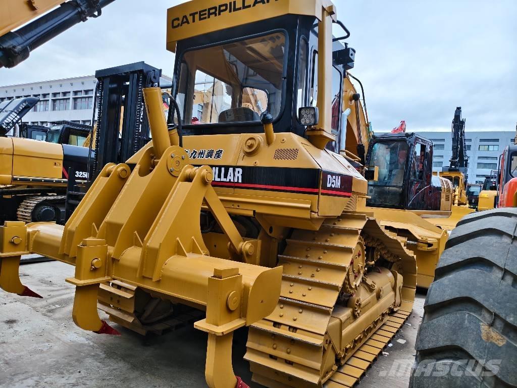 CAT D 5 M Buldozere pe senile