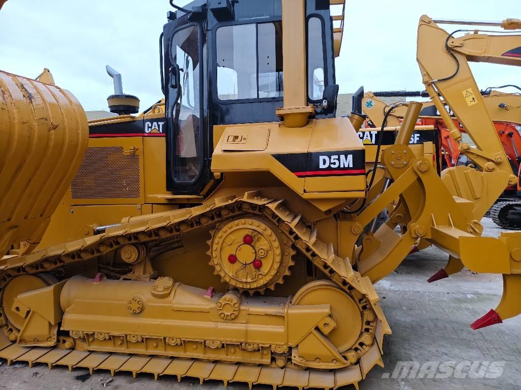 CAT D 5 M Buldozere pe senile