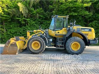 Komatsu WA 380-8 Incarcator pe pneuri