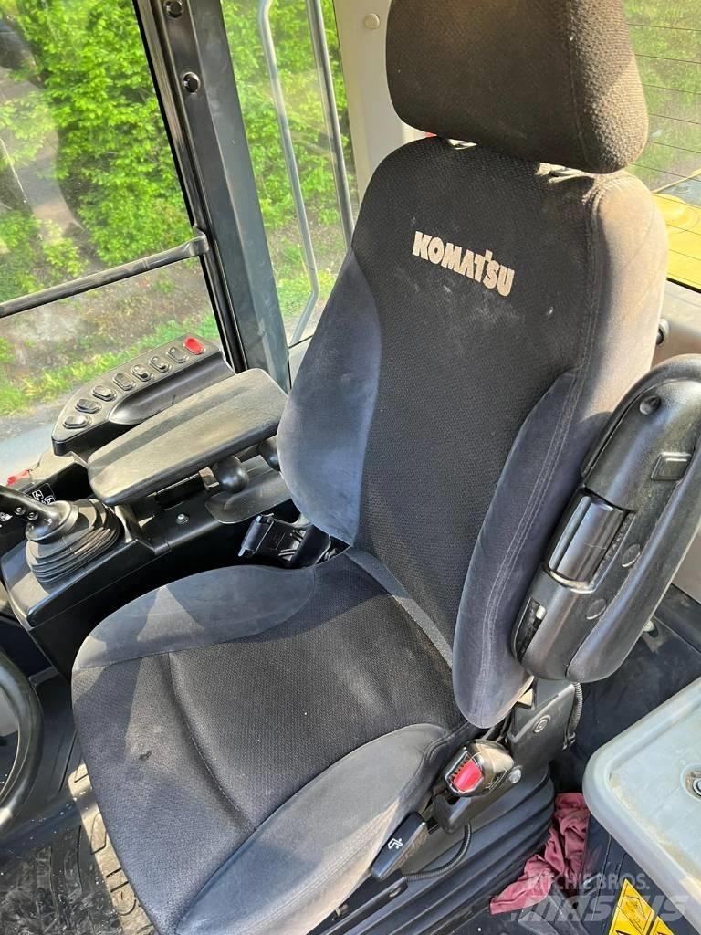 Komatsu WA 380-8 Incarcator pe pneuri