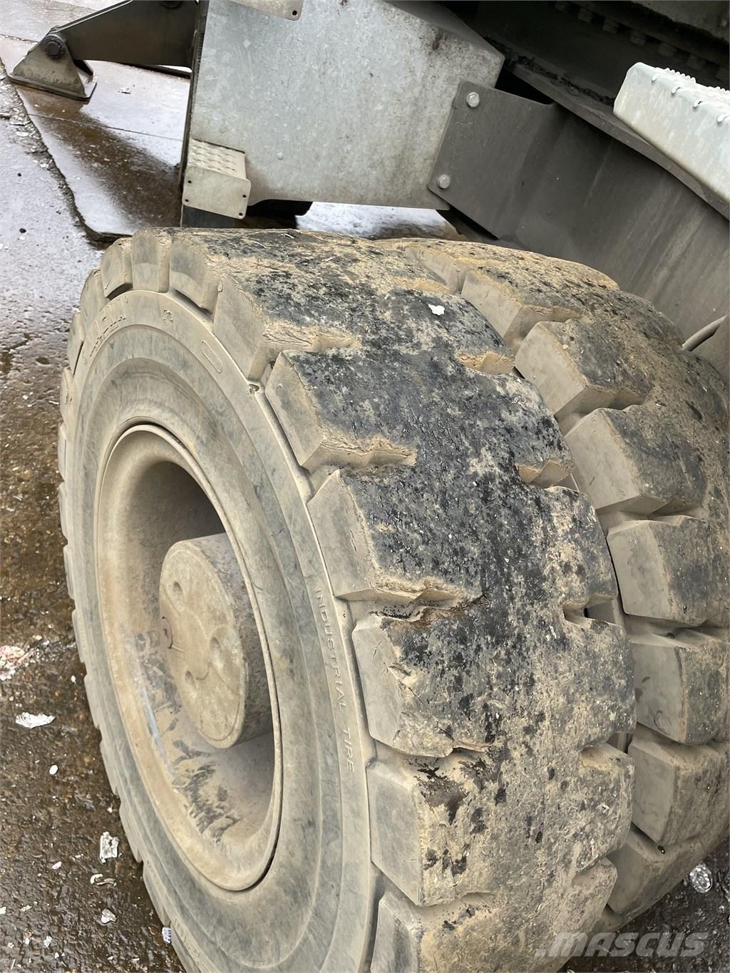 Sennebogen 830 E Stivuitoare - Altele