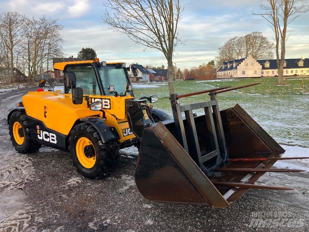 JCB 525-60 Manipulatoare agricole