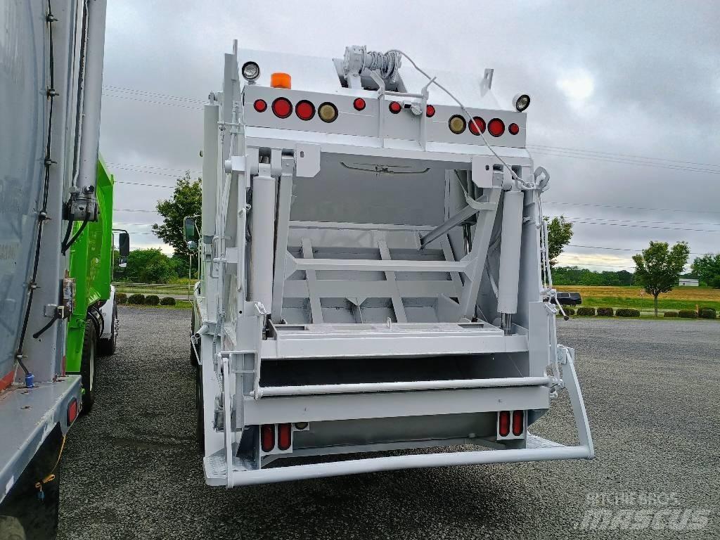 Sterling L7500 Camion de deseuri