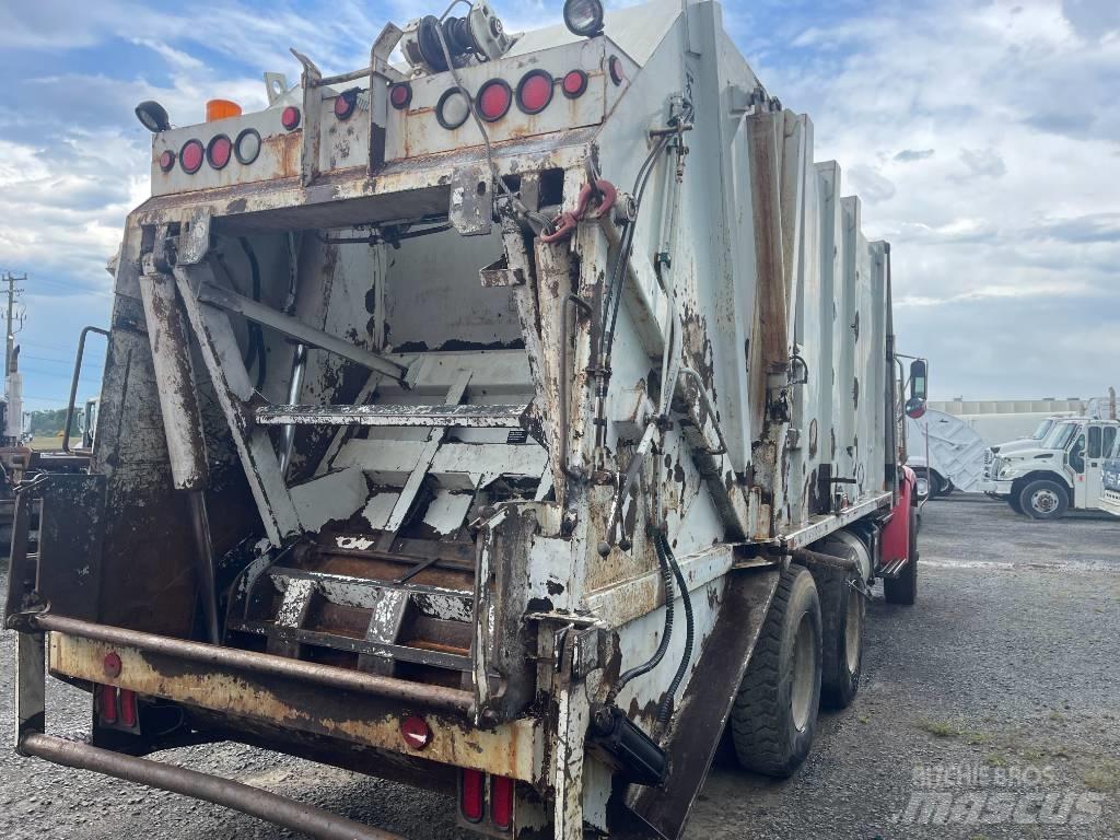 Sterling L7500 Camion de deseuri