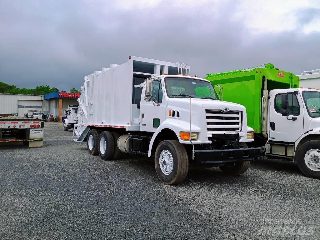 Sterling L7500 Camion de deseuri