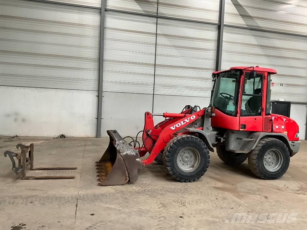 Volvo L 30 B-Z/X Incarcator pe pneuri