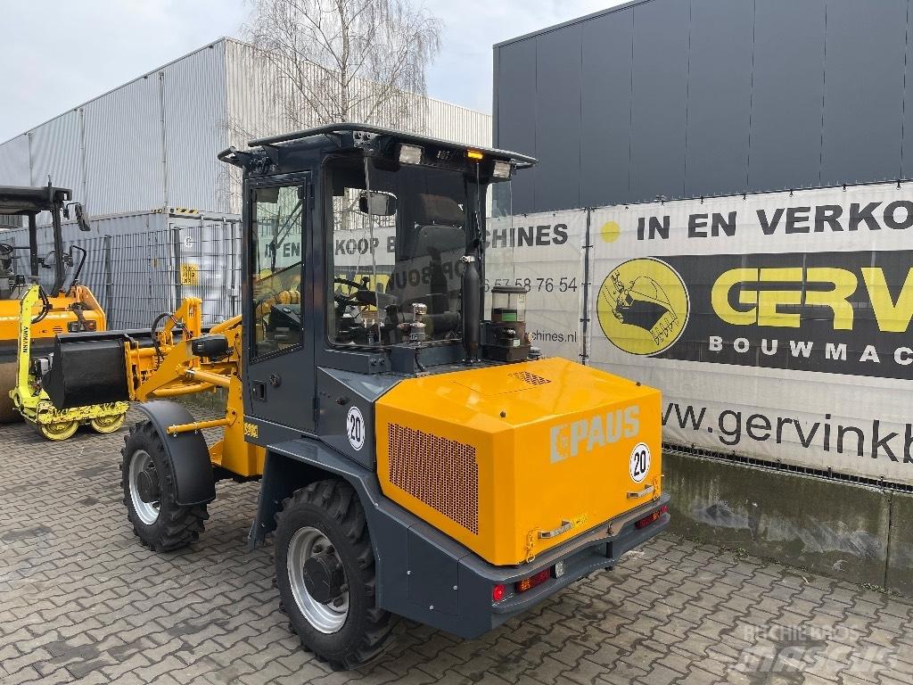 Paus RL 552 Incarcator pe pneuri
