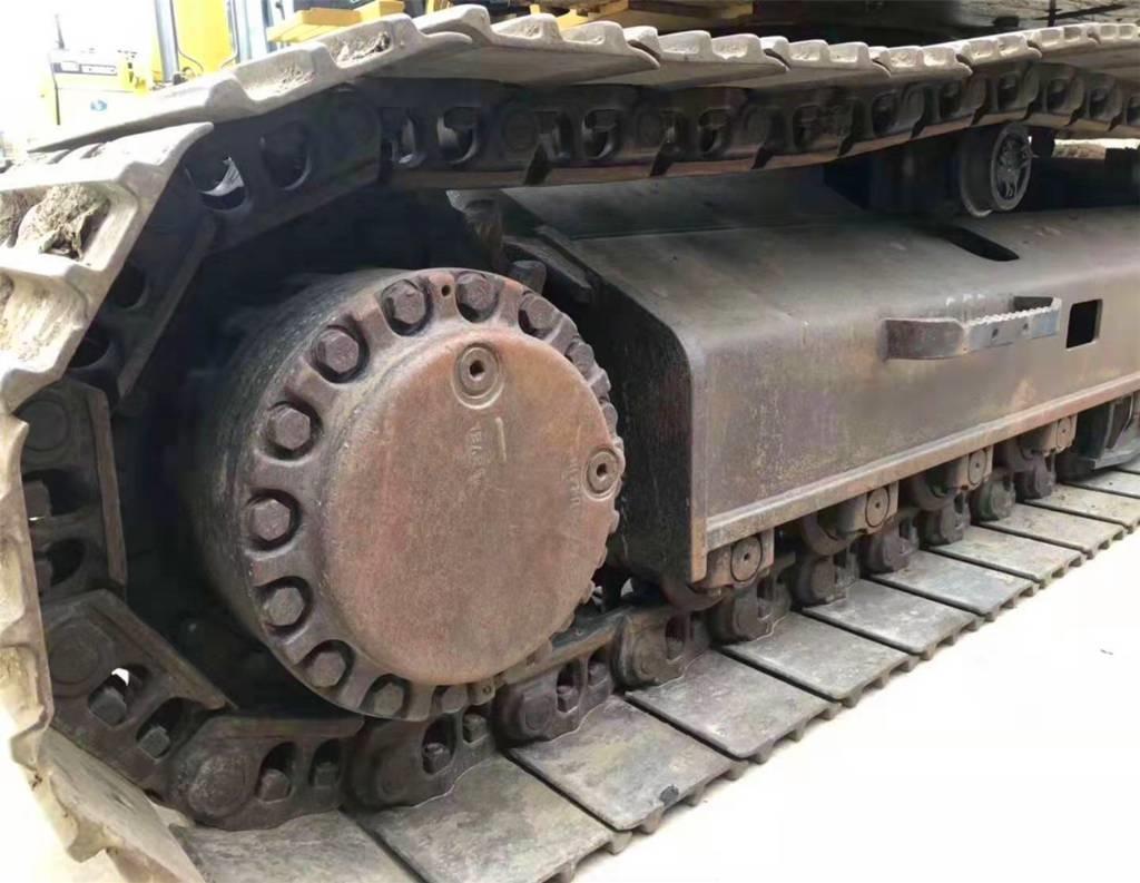 CAT 329D Excavatoare pe șenile
