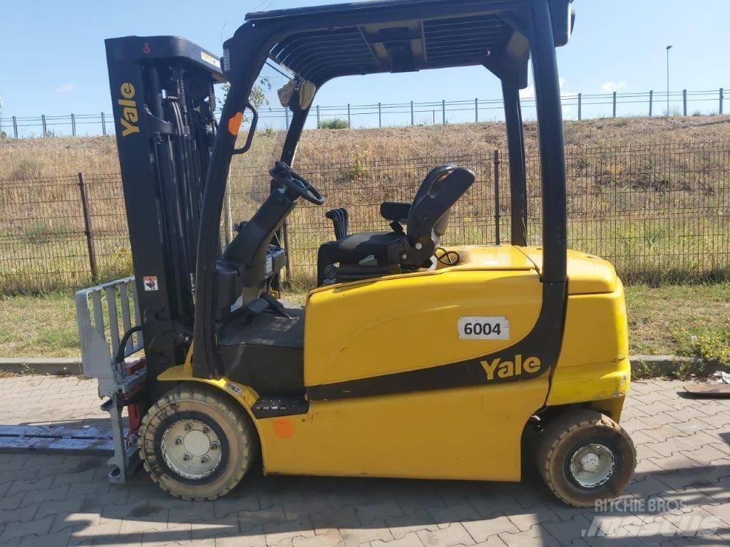 Yale ERP25VL Stivuitor electric