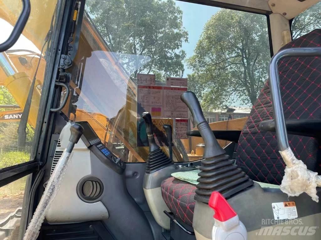 Komatsu PC70-8 Excavatoare pe șenile
