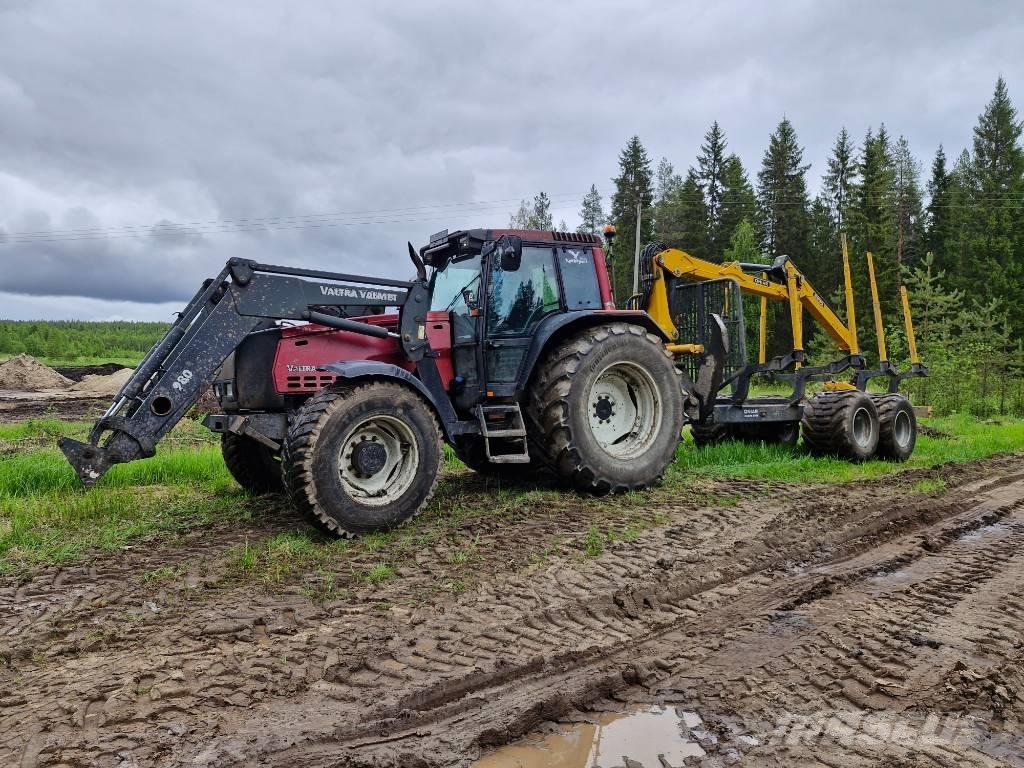 Valtra 8450 Hitech Tractoare