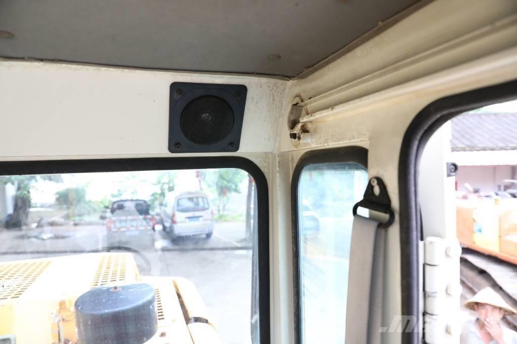 Hyundai Robex 130 W Excavatoare cu roti