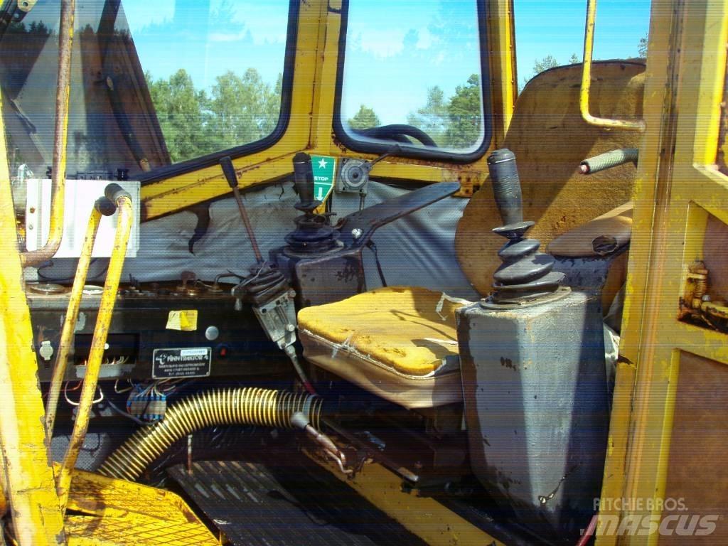 Hymas 82 R Excavatoare 7t - 12t