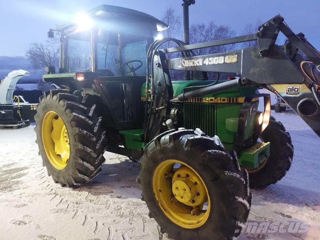 John Deere 2040 Tractoare