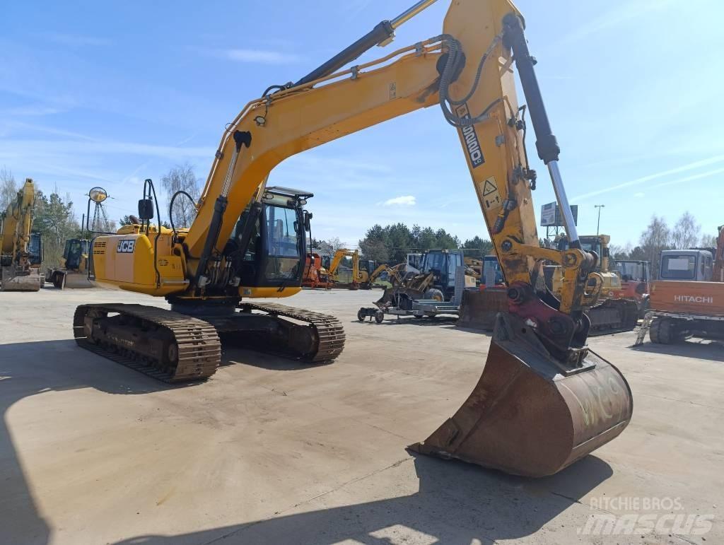 JCB JS 220 Excavatoare pe șenile
