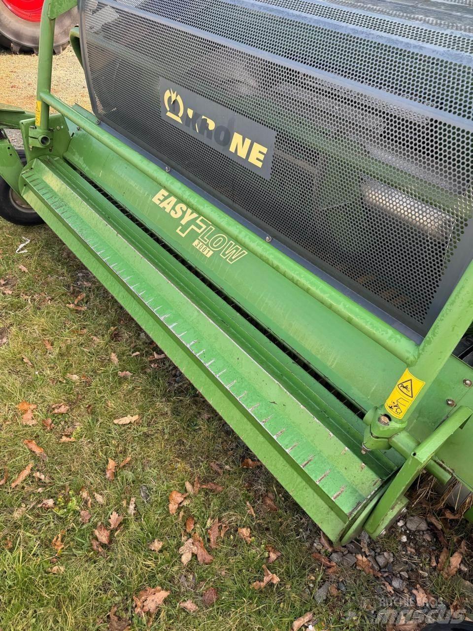 Krone BIG x 700 Forajere cu autopropulsare