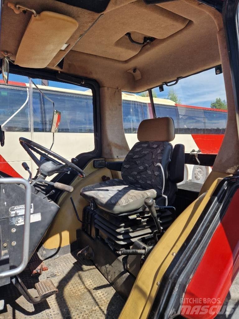 Case IH 685 XL Tractoare