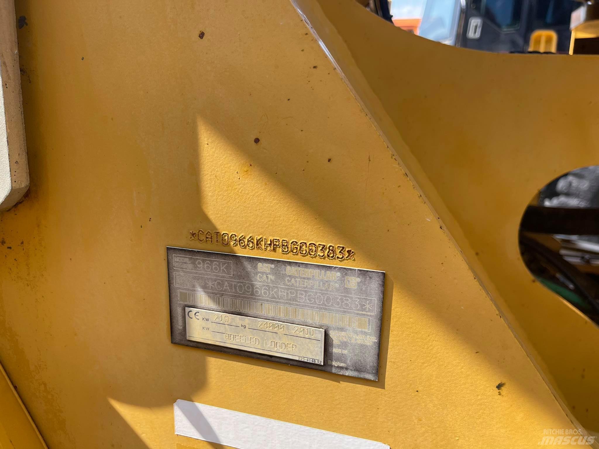 CAT 966K Incarcator pe pneuri