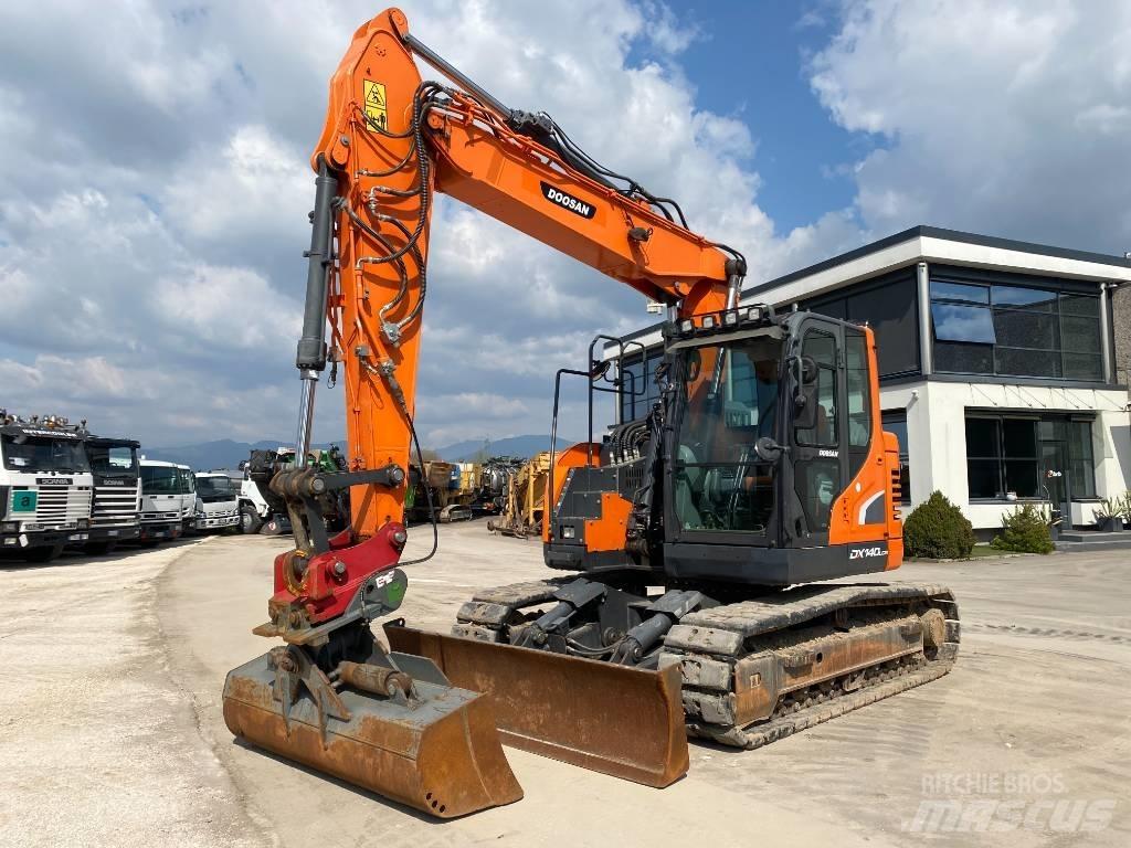 Doosan DX 140 LCR-5 Excavatoare pe șenile
