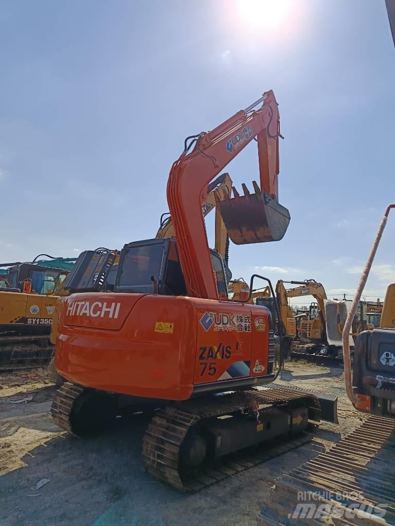 Hitachi ZX 75 Excavatoare 7t - 12t