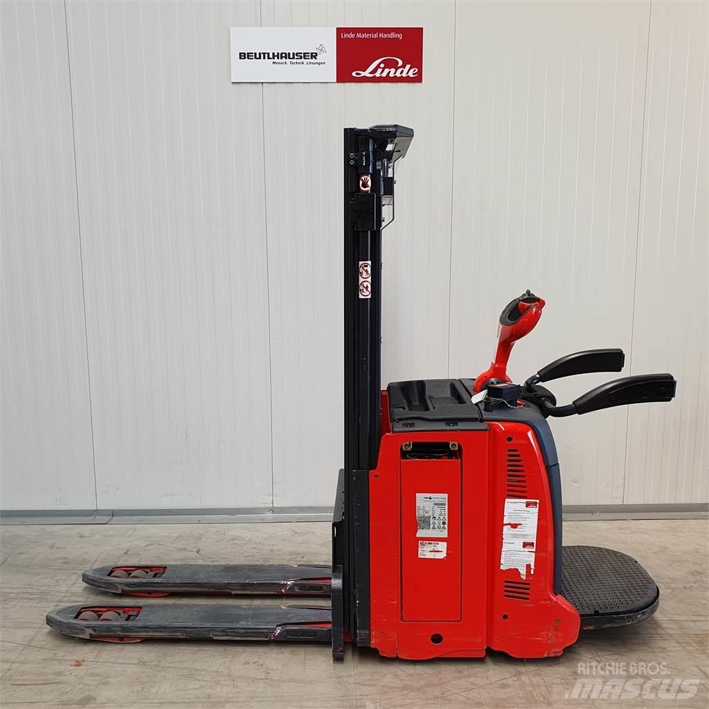 Linde D12AP Transpaleta manuala