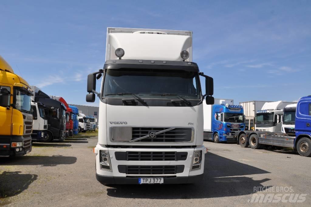 Volvo FH440 6X2 Autocamioane