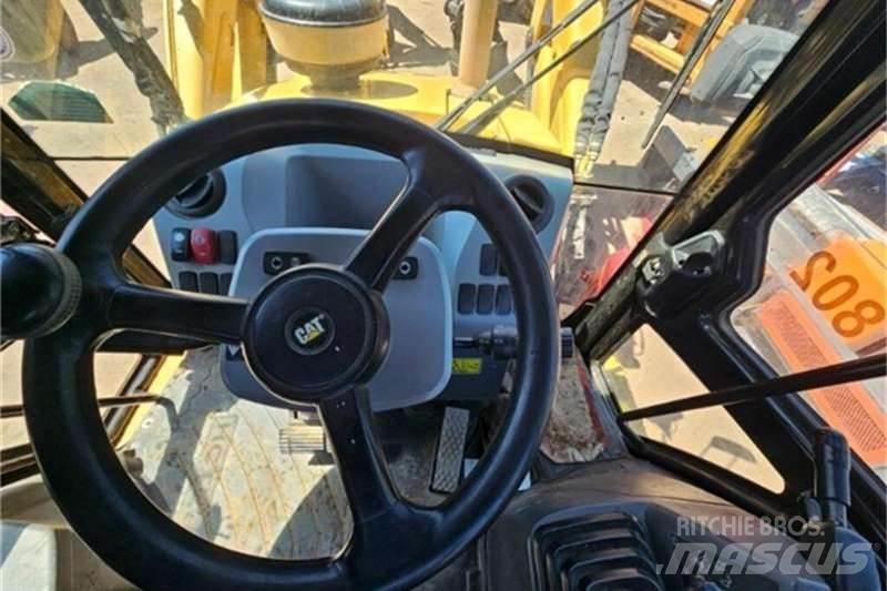 CAT 426F2 TLB Buldoexcavatoare