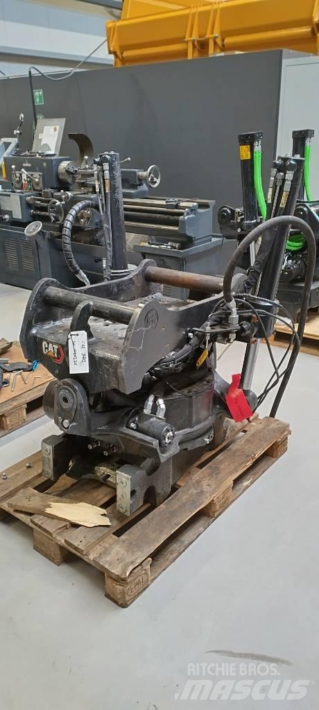 CAT TRS 23 Excavatoare pe șenile
