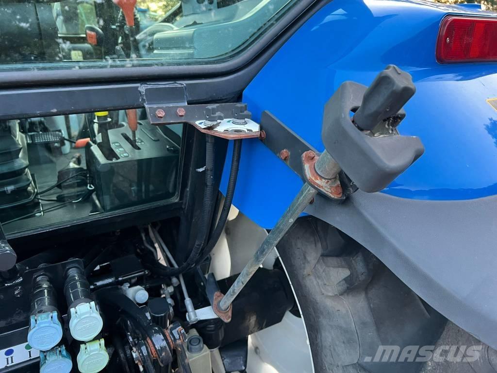 New Holland T 5050 Tractoare