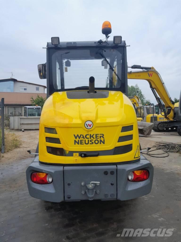 Wacker Neuson WL 34 Incarcator pe pneuri