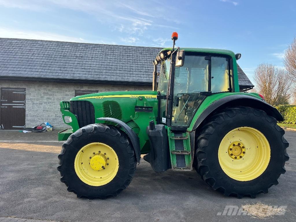 John Deere 6820 Tractoare