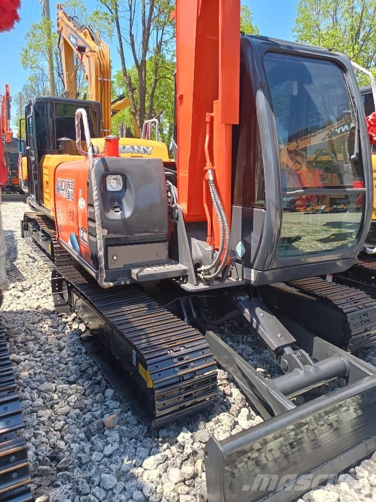 Hitachi 60 Excavatoare pe șenile
