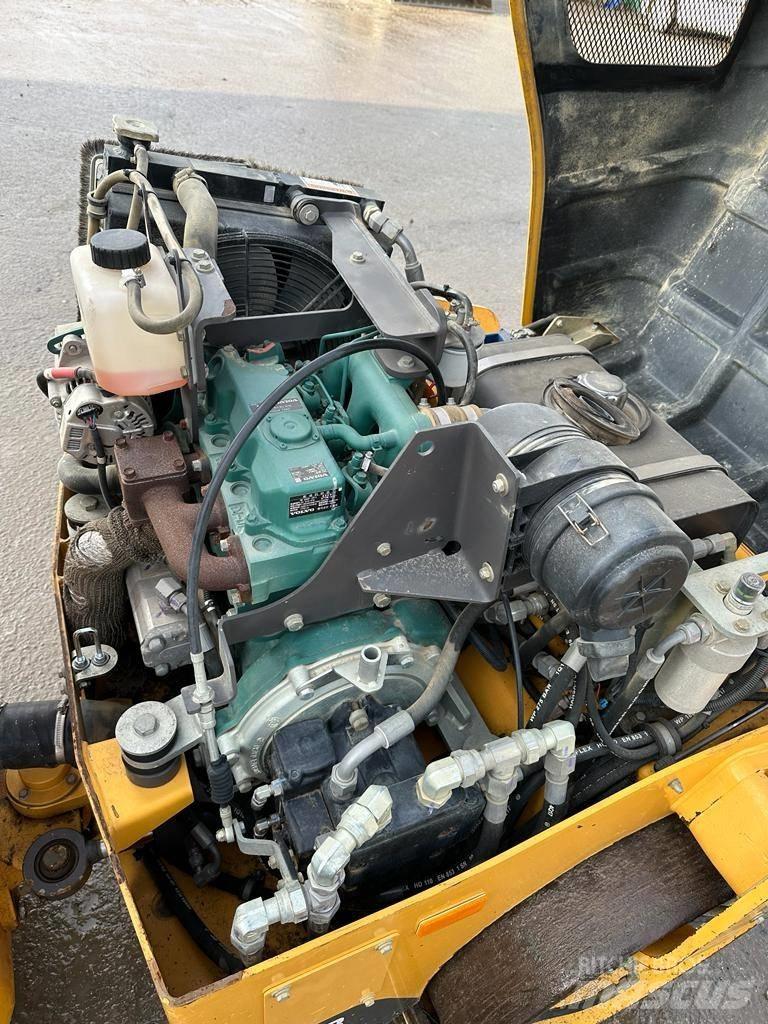 Volvo DD 25 B Cilindri compactori dubli