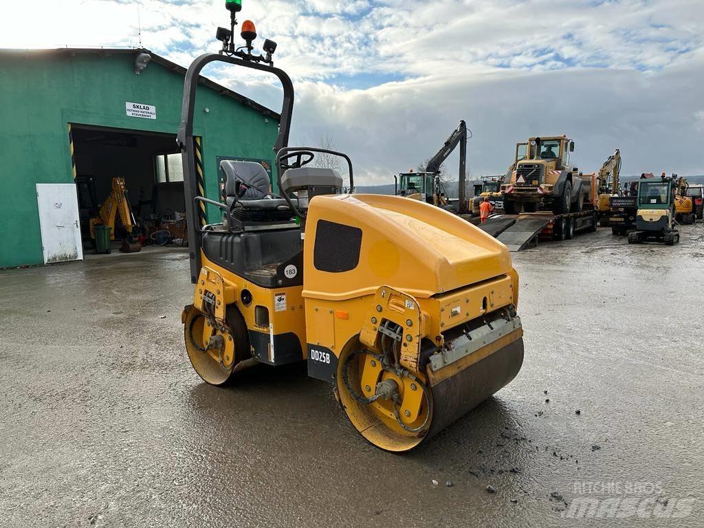 Volvo DD 25 B Cilindri compactori dubli