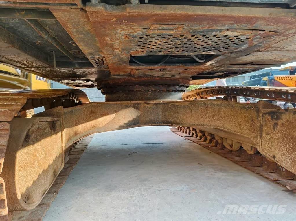 Hyundai R300LC-9S Excavatoare pe șenile
