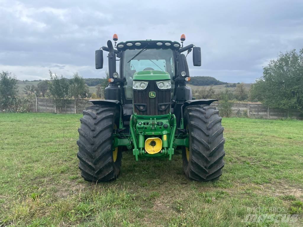 John Deere 6250 R Tractoare