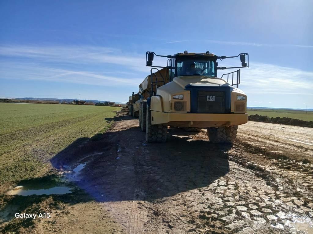 CAT 745 Transportoare articulate