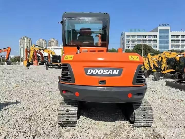 Doosan DX60-9C Excavatoare pe șenile

